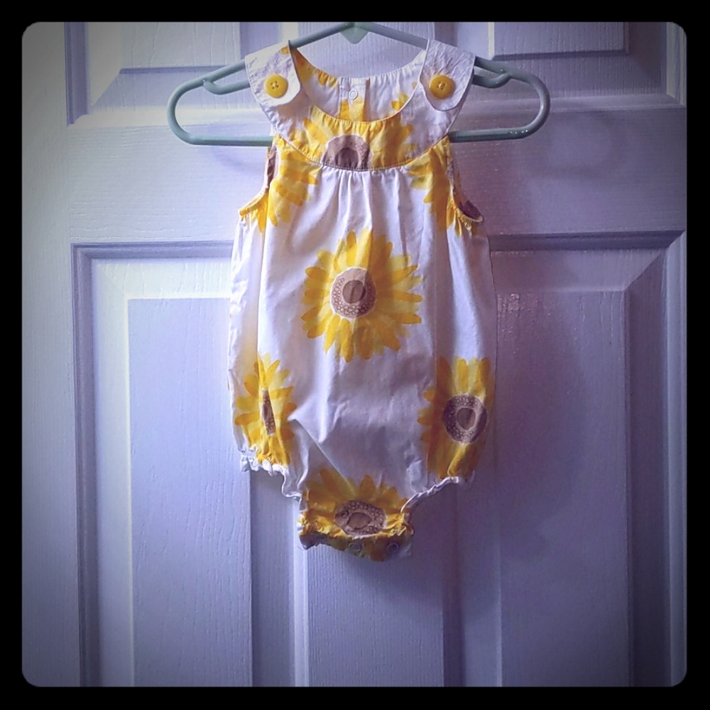 Carter's 12 month romper onesie
